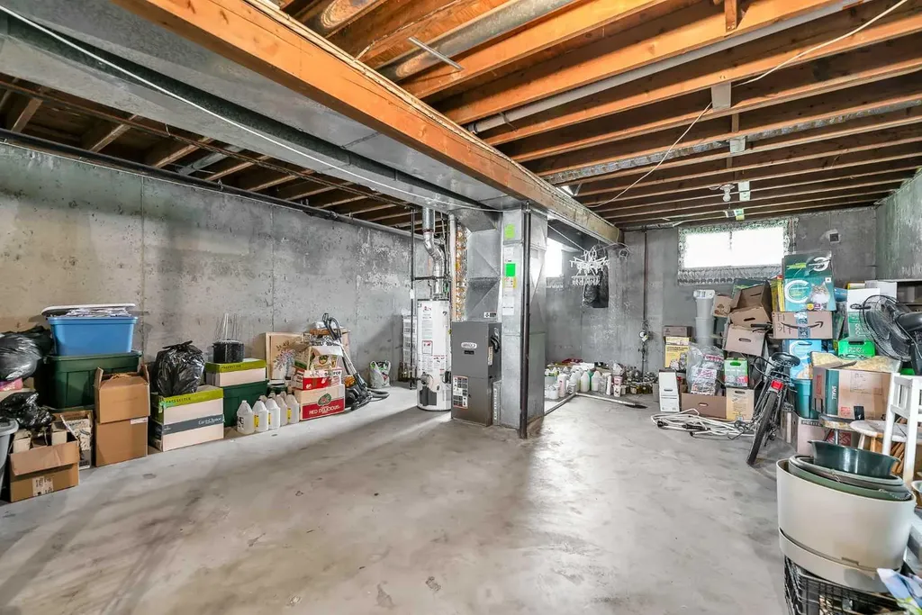 317 Templemont Place NE Calgary AB T1Y 5A7