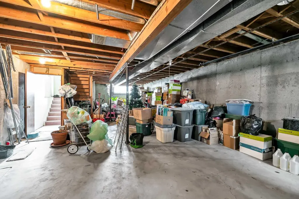 317 Templemont Place NE Calgary AB T1Y 5A7