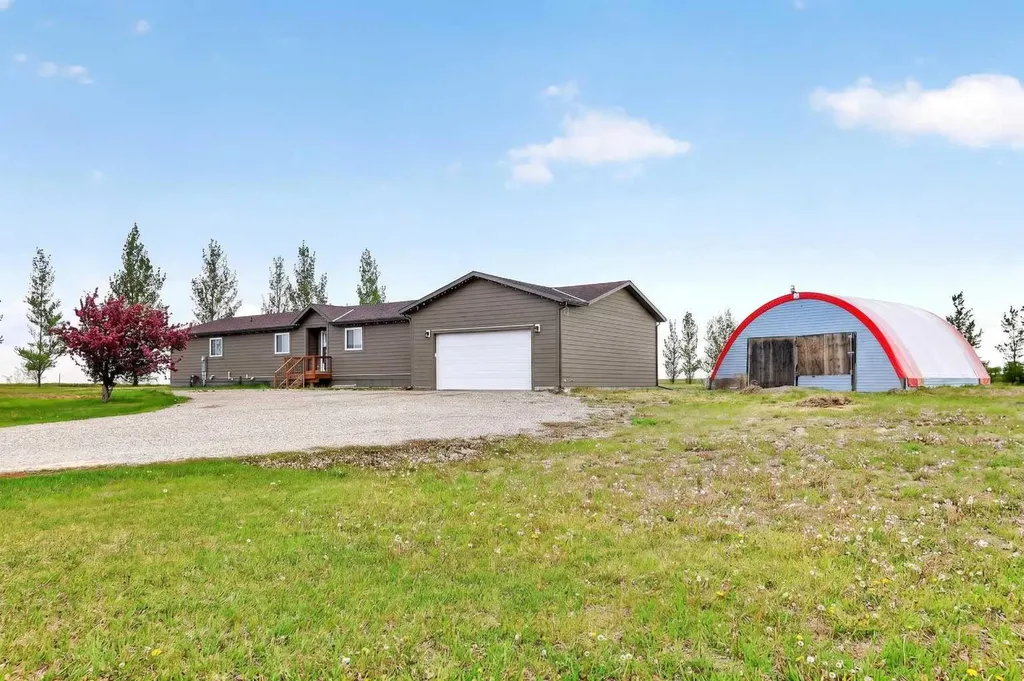241003 Range Road 235 Rural Wheatland County AB T1P 2B5