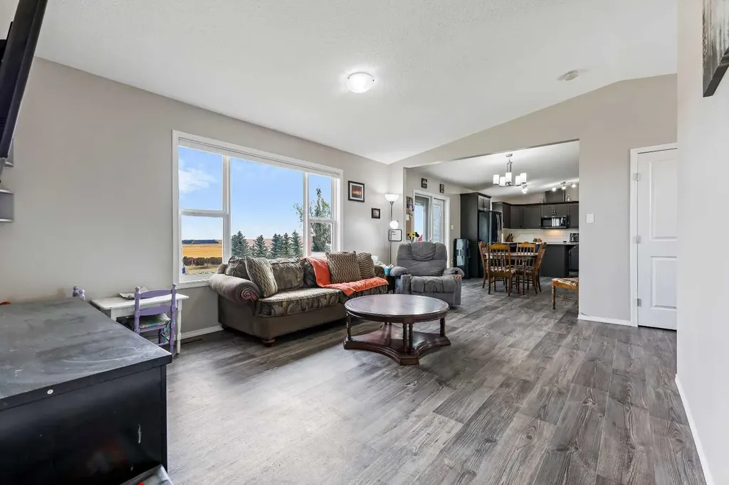 241003 Range Road 235 Rural Wheatland County AB T1P 2B5