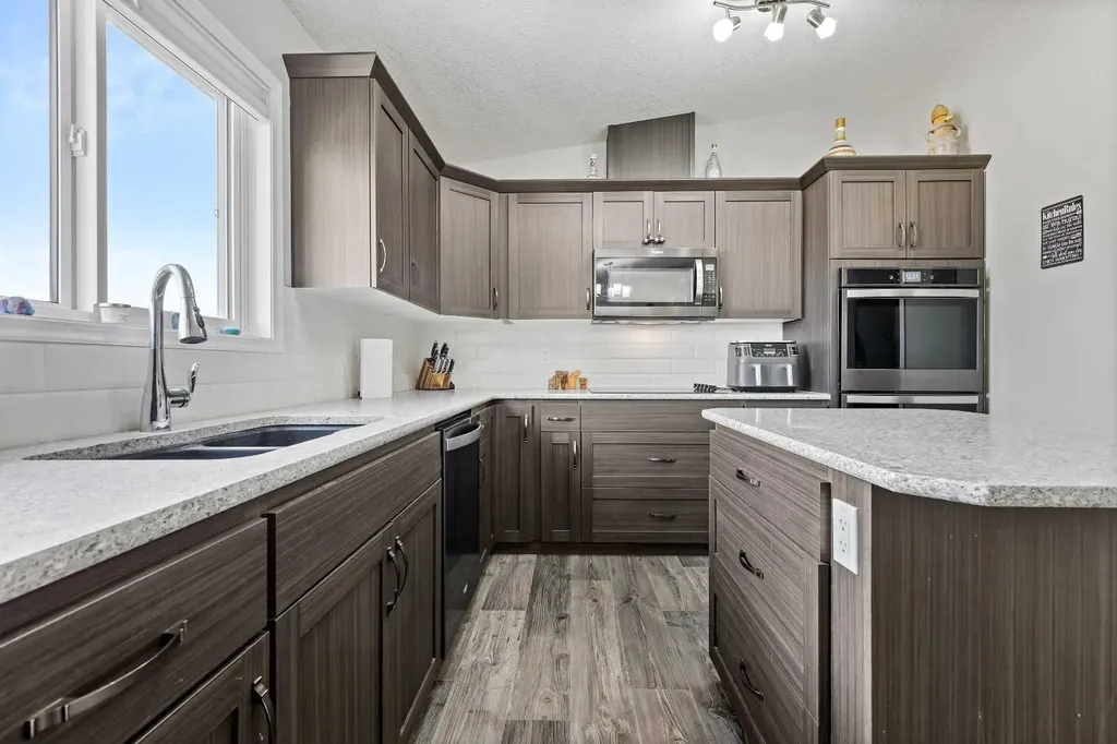 241003 Range Road 235 Rural Wheatland County AB T1P 2B5