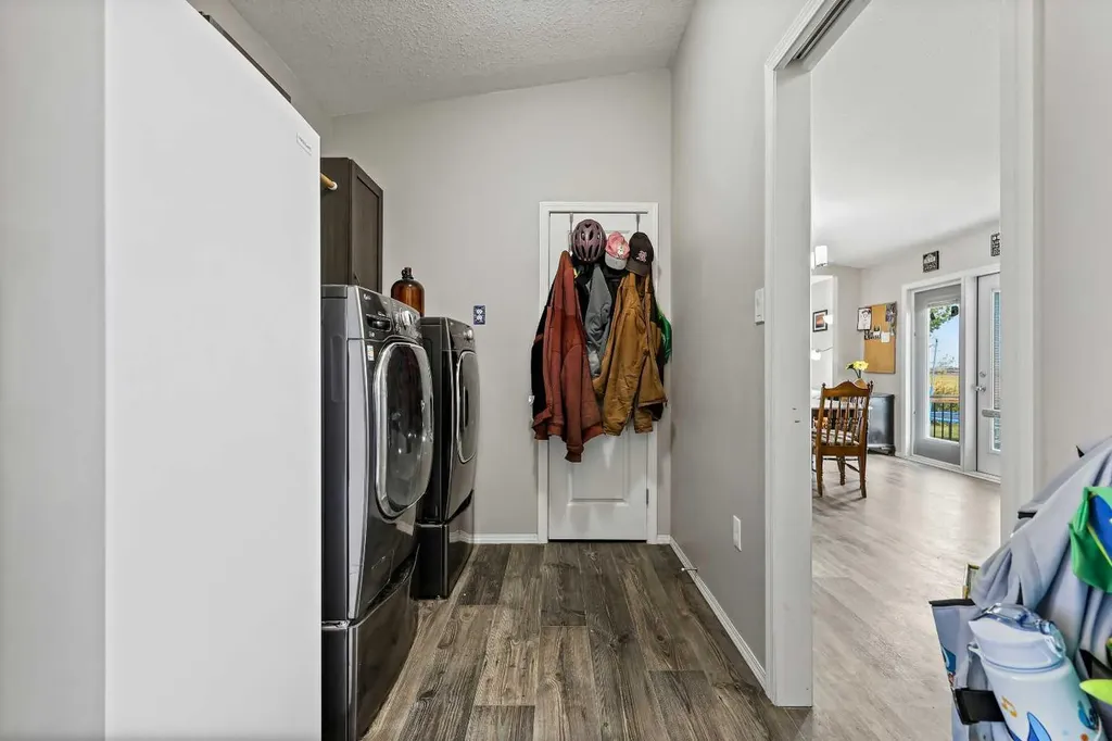 241003 Range Road 235 Rural Wheatland County AB T1P 2B5