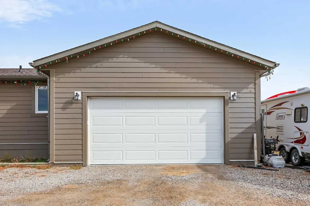 241003 Range Road 235 Rural Wheatland County AB T1P 2B5