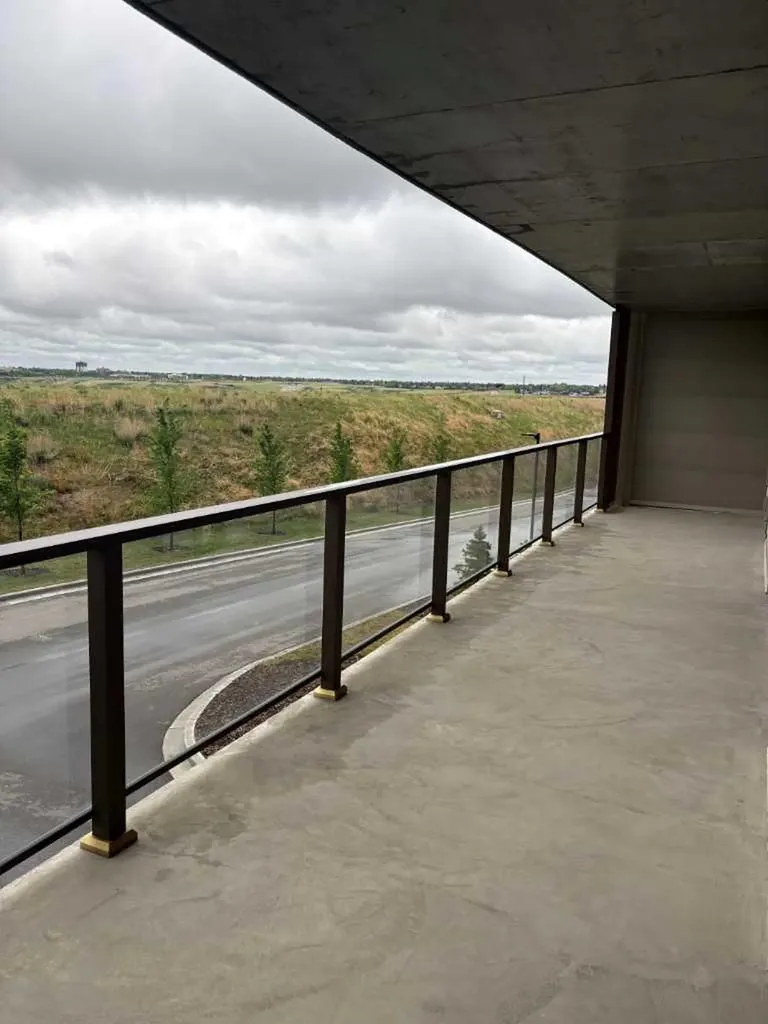 102 Scenic Drive N Lethbridge AB T1H 5L9