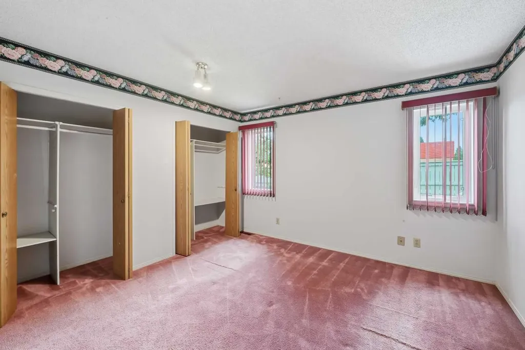 60 Rundlelawn Green NE Calgary AB T1Y 6S5