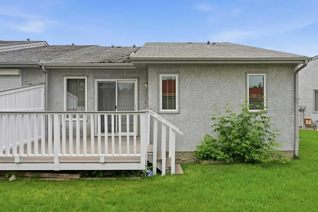 60 Rundlelawn Green NE Calgary AB T1Y 6S5