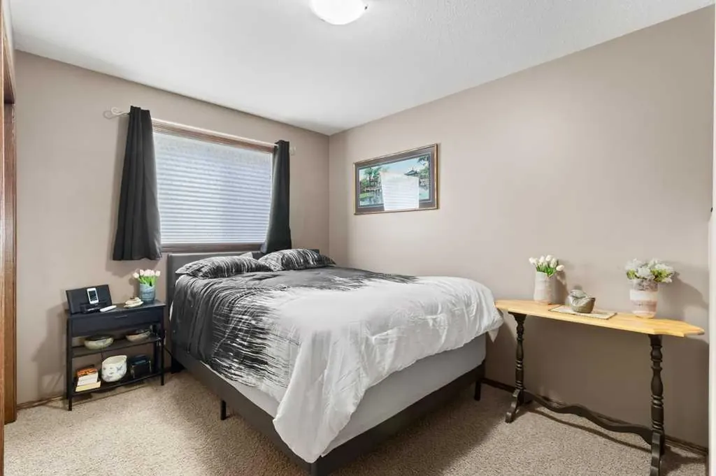 179 Issard Close Red Deer AB T4R 0C2