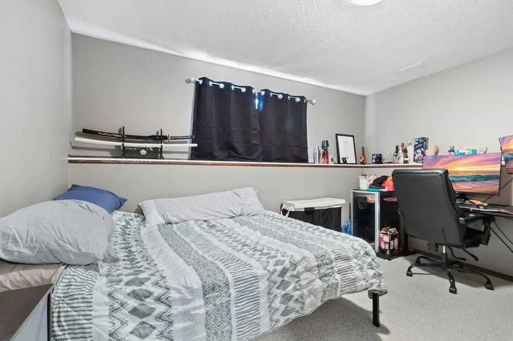179 Issard Close Red Deer AB T4R 0C2