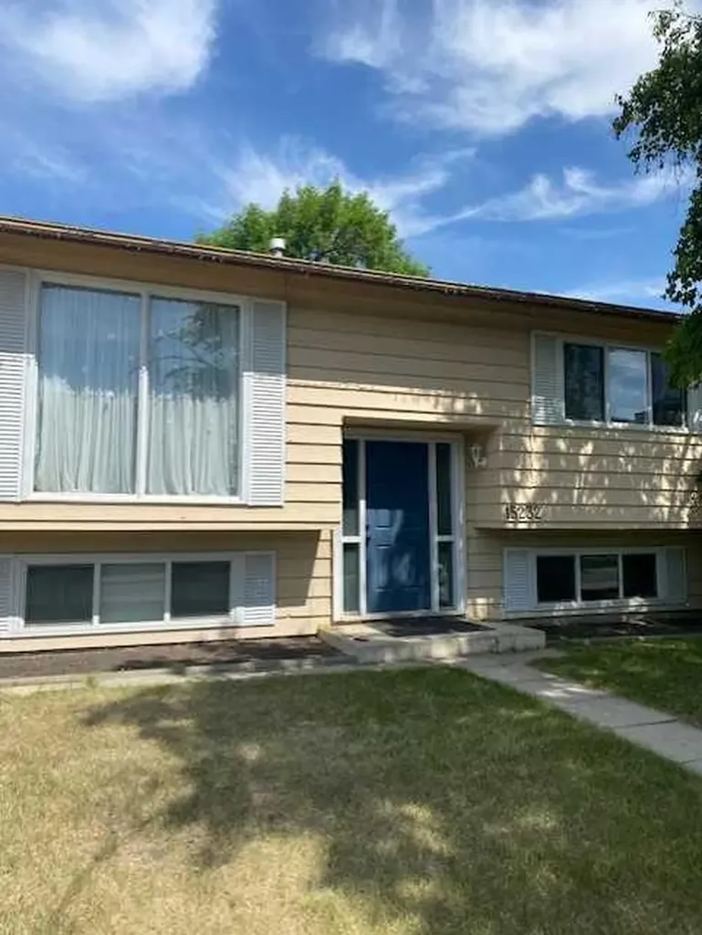 15232 1 Street SE Calgary AB T2X 1A2