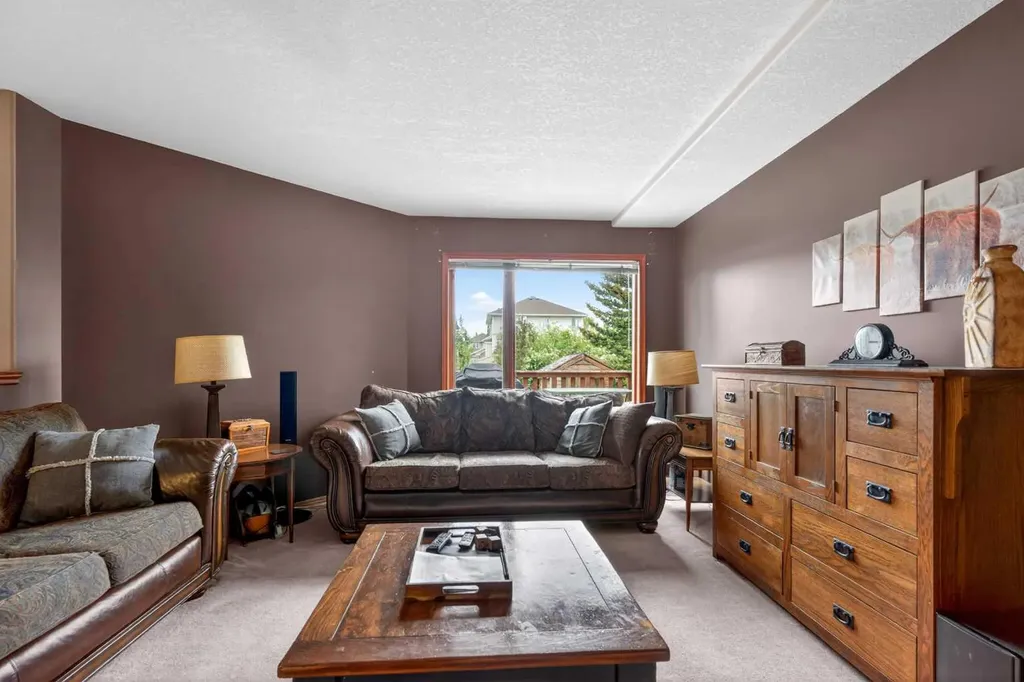148 Sierra Madre Crescent SW Calgary AB T3H 3G8
