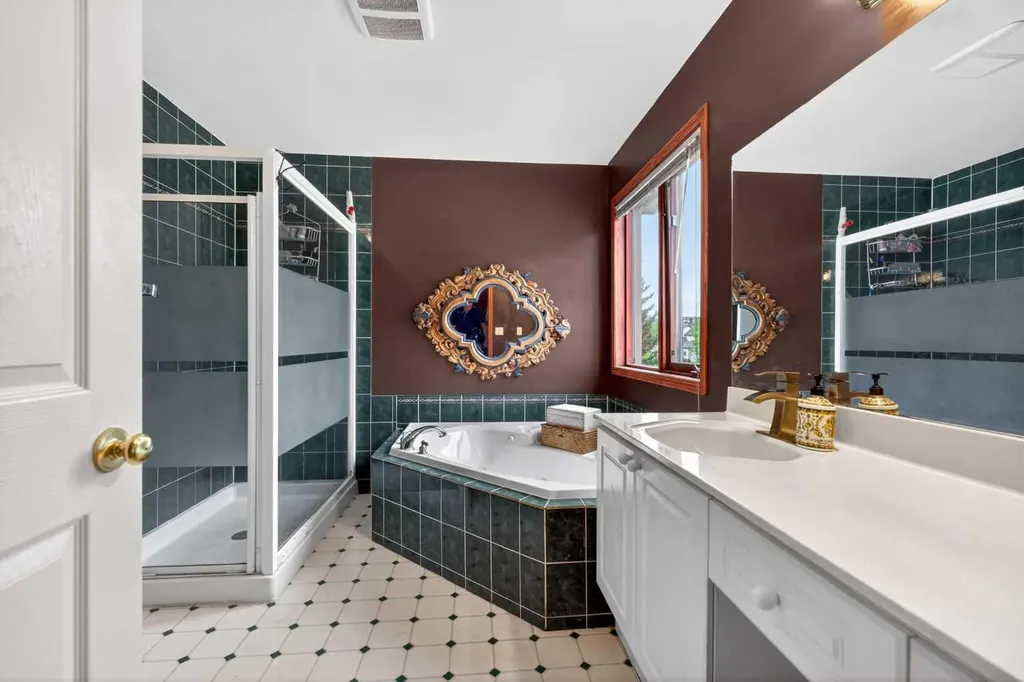 148 Sierra Madre Crescent SW Calgary AB T3H 3G8