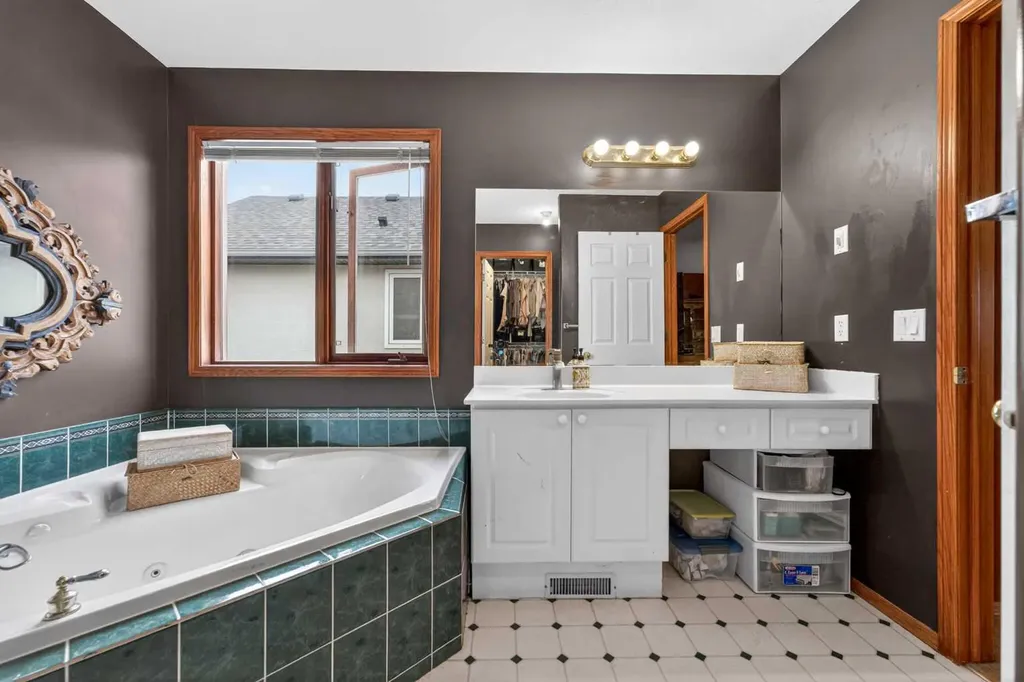 148 Sierra Madre Crescent SW Calgary AB T3H 3G8