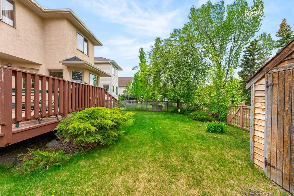 148 Sierra Madre Crescent SW Calgary AB T3H 3G8