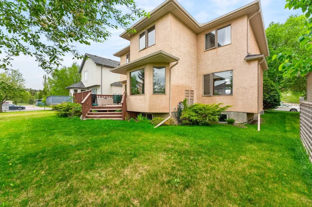 148 Sierra Madre Crescent SW Calgary AB T3H 3G8