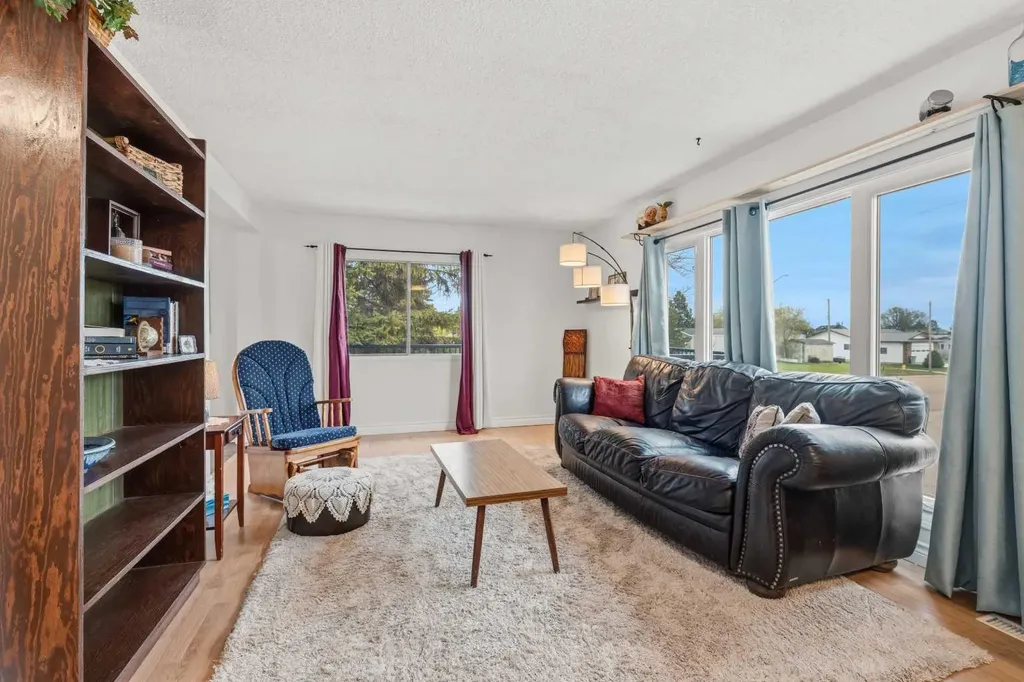 4508 45 Street Mayerthorpe AB T0E 1N0