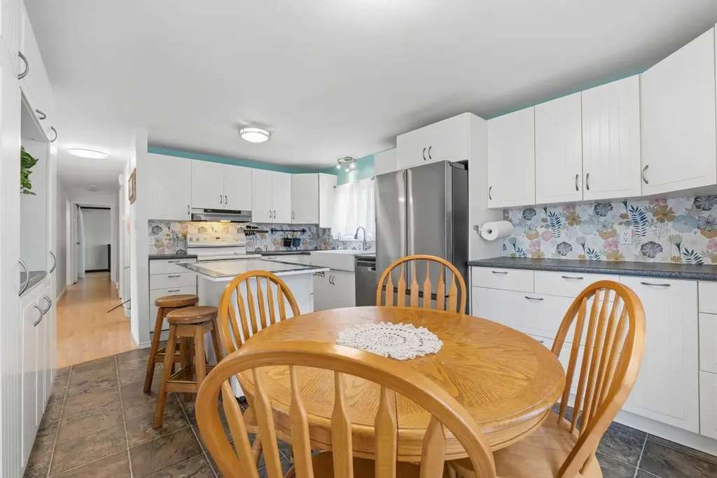 4508 45 Street Mayerthorpe AB T0E 1N0