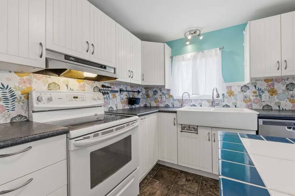 4508 45 Street Mayerthorpe AB T0E 1N0