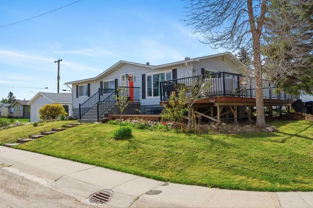 4508 45 Street Mayerthorpe AB T0E 1N0