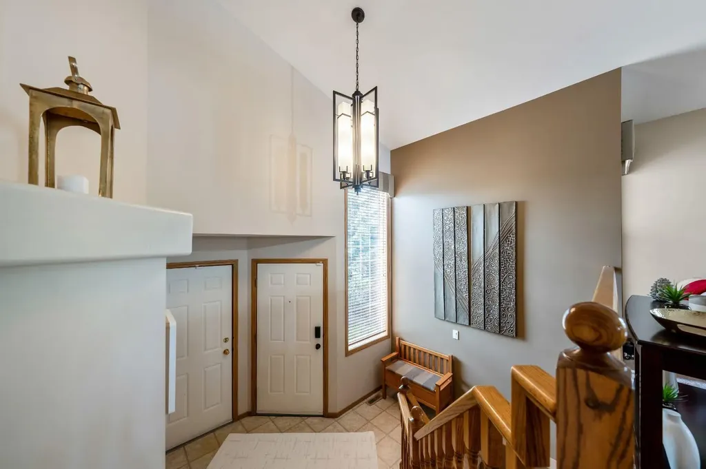 142 Coventry View NE Calgary AB T3K 5H4