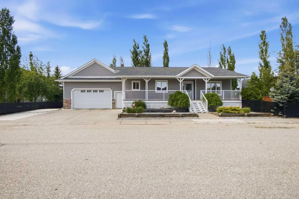 58 Aspen Circle Strathmore AB T1P 1X8