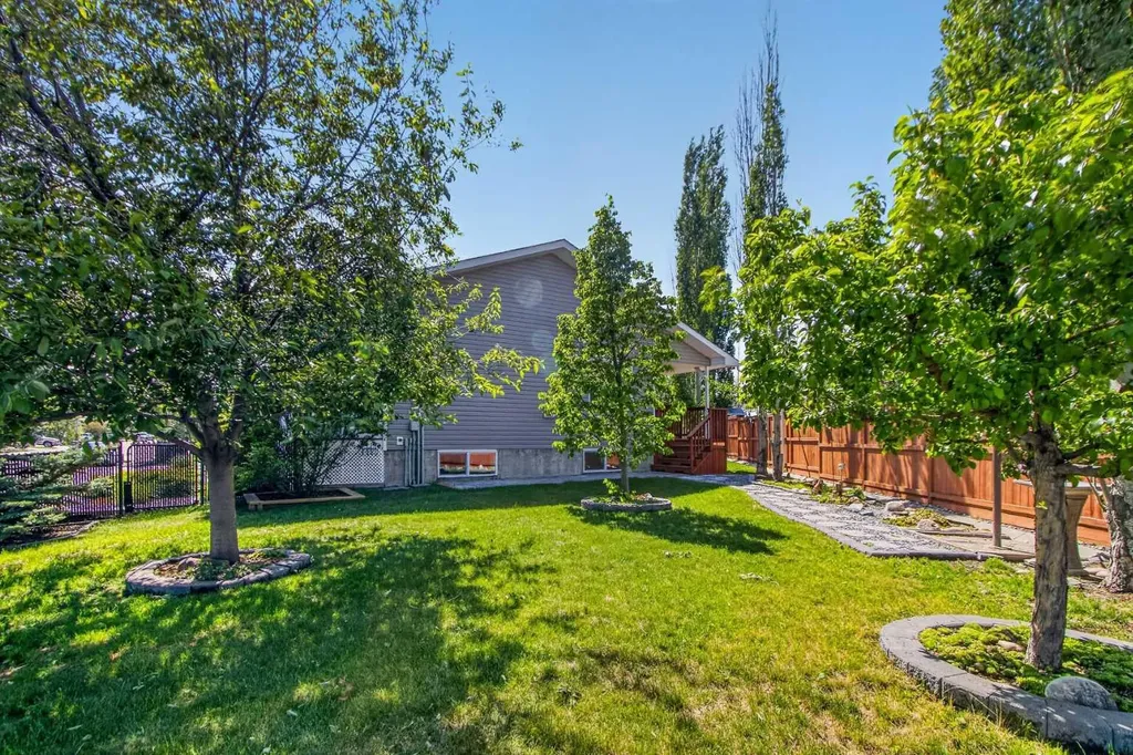 58 Aspen Circle Strathmore AB T1P 1X8