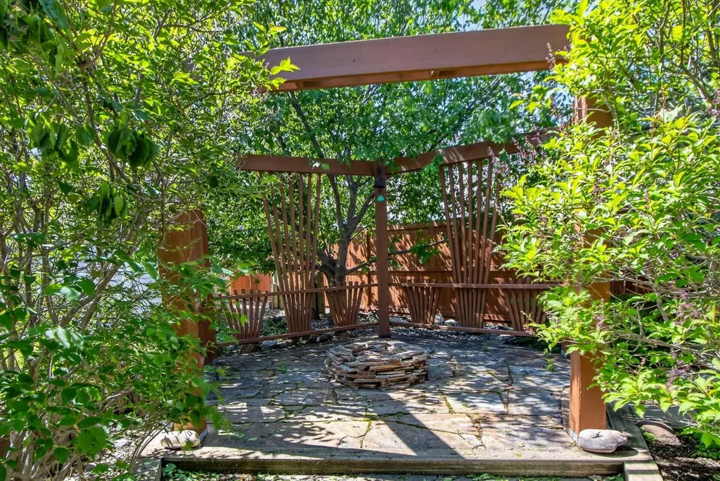 58 Aspen Circle Strathmore AB T1P 1X8