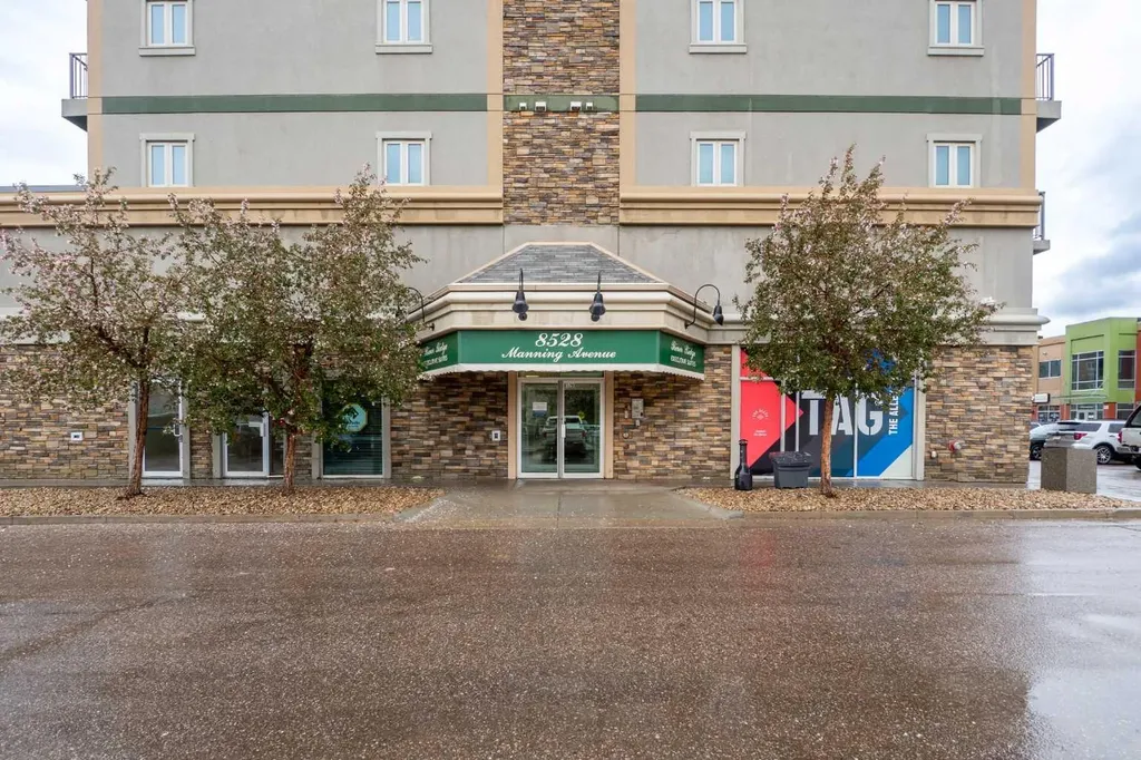 8528 Manning Avenue Fort Mcmurray AB T9H 5G2