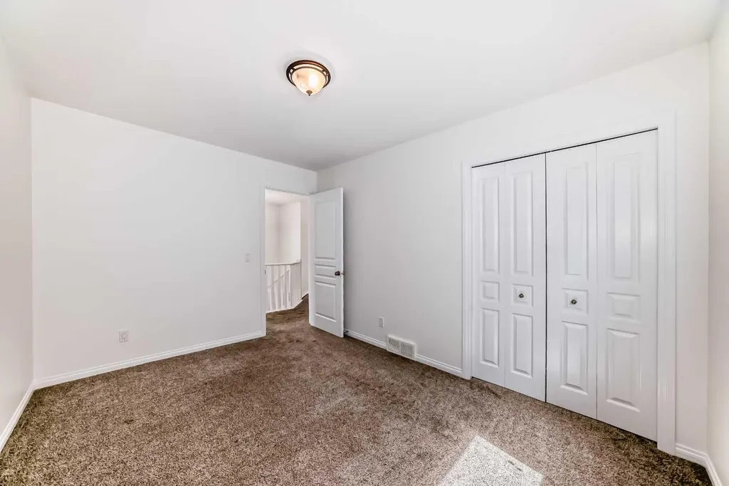 27 Aspen Hills Close SW Calgary AB T3H 0C6