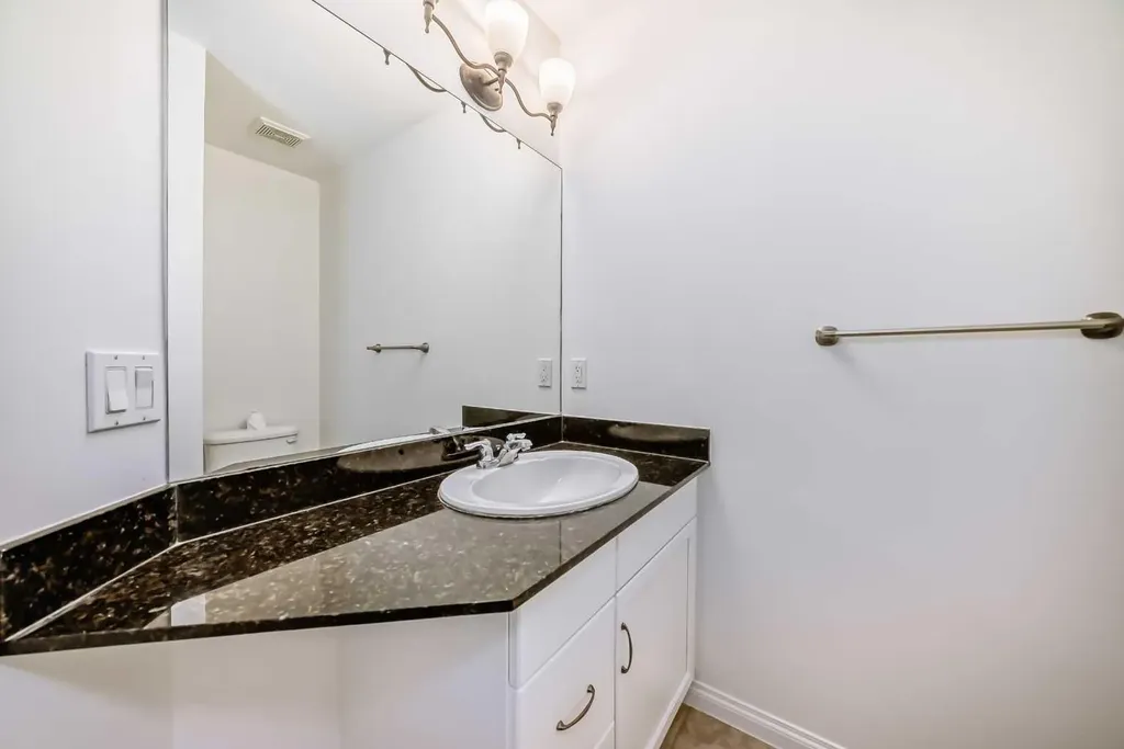 27 Aspen Hills Close SW Calgary AB T3H 0C6