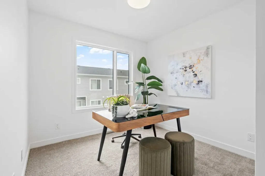 25 Wildwoods Court SW Airdrie AB T4B 5V7
