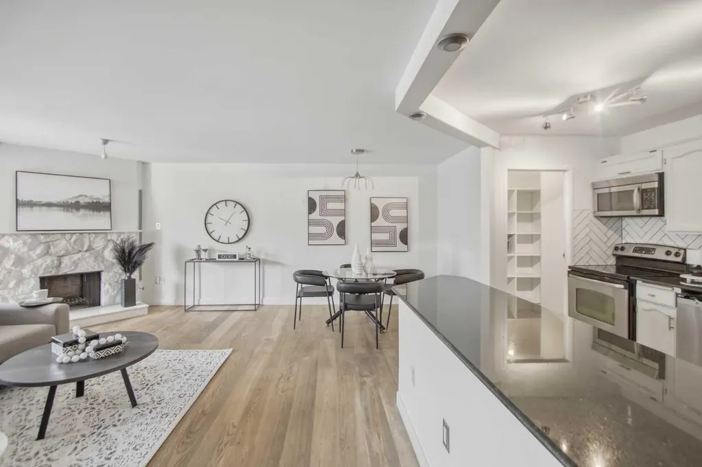 133 - 25 Avenue SW Calgary AB T2S 0K8