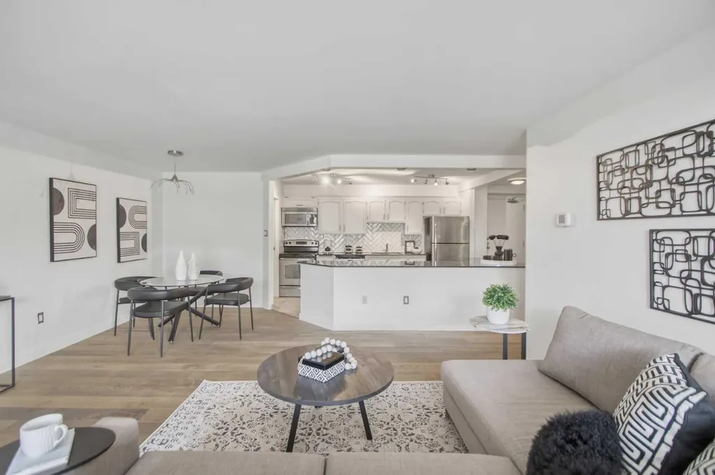 133 - 25 Avenue SW Calgary AB T2S 0K8