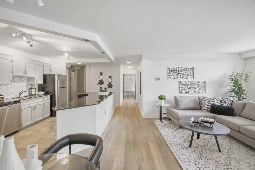133 - 25 Avenue SW Calgary AB T2S 0K8
