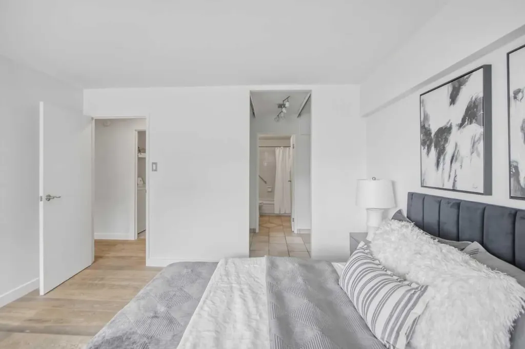 133 - 25 Avenue SW Calgary AB T2S 0K8