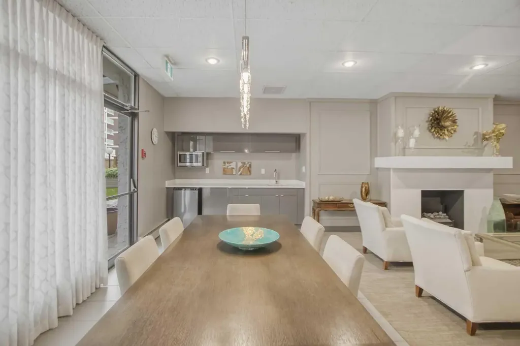 133 - 25 Avenue SW Calgary AB T2S 0K8