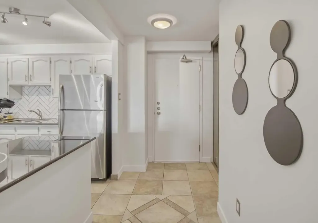 133 - 25 Avenue SW Calgary AB T2S 0K8