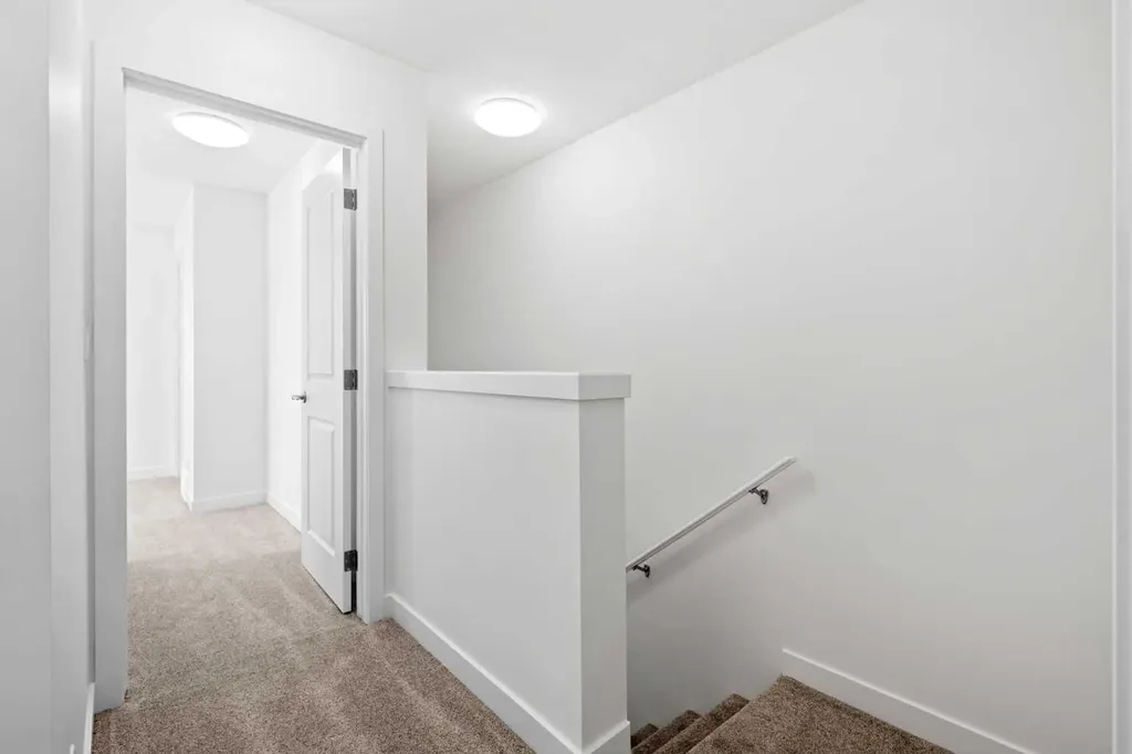 25 Wildwoods Court SW Airdrie AB T4B 5V8