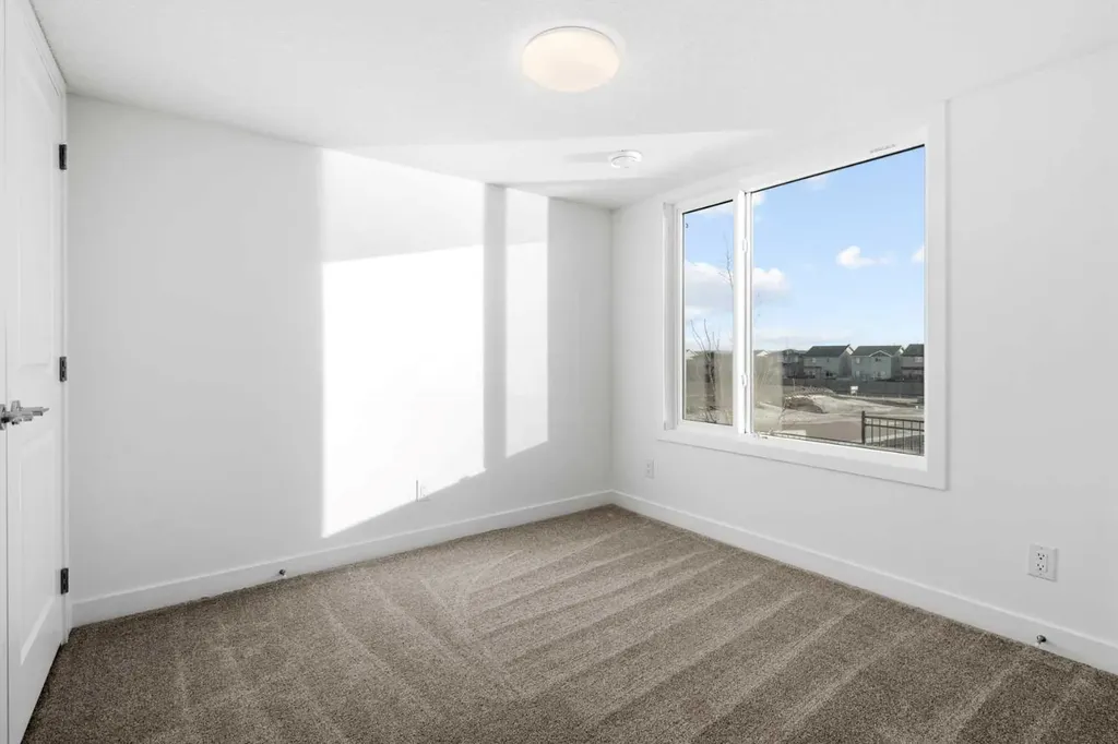 25 Wildwoods Court SW Airdrie AB T4B 5V8