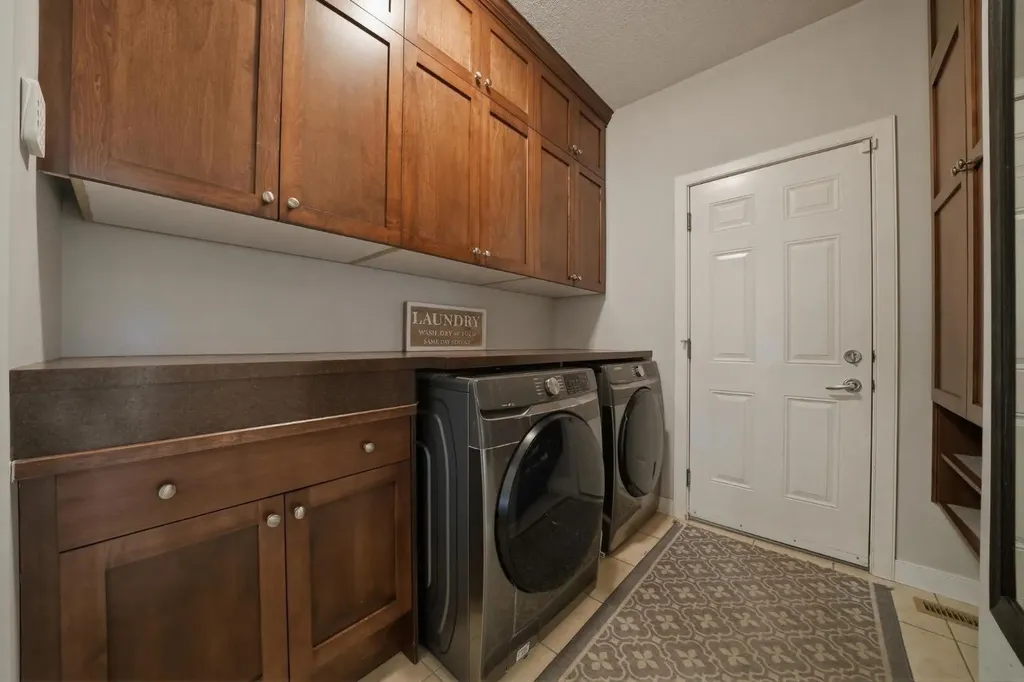 494 Tuscany Ravine Road NW Calgary AB T3L 3B1