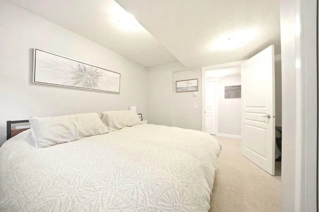 494 Tuscany Ravine Road NW Calgary AB T3L 3B1