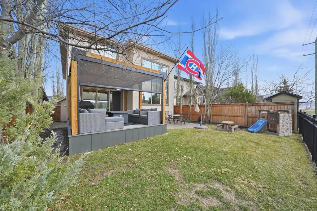 494 Tuscany Ravine Road NW Calgary AB T3L 3B1