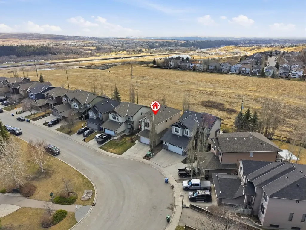 494 Tuscany Ravine Road NW Calgary AB T3L 3B1