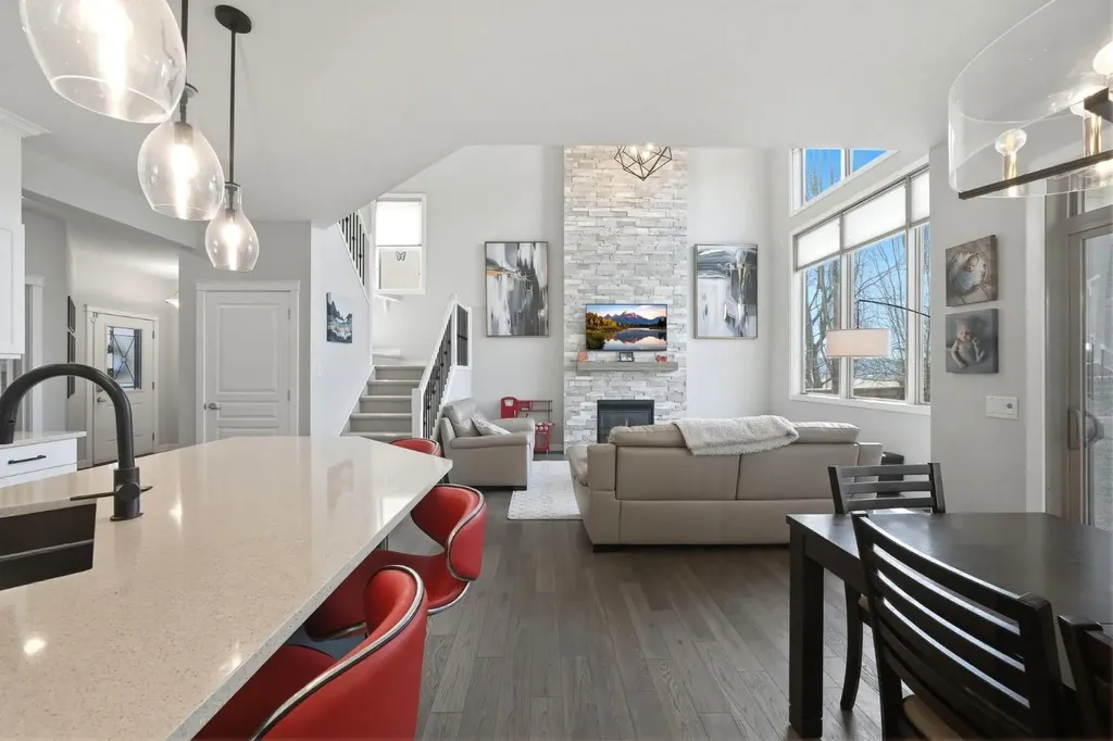 494 Tuscany Ravine Road NW Calgary AB T3L 3B1