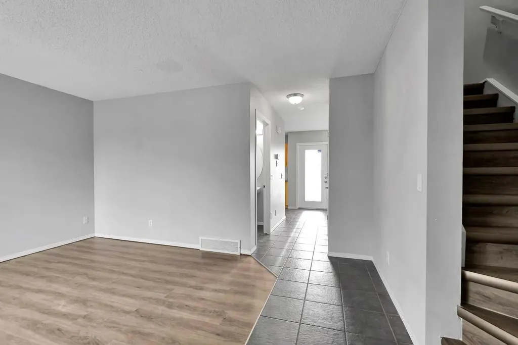 164 Bridleridge Gardens SW Calgary AB T2Y 4L4
