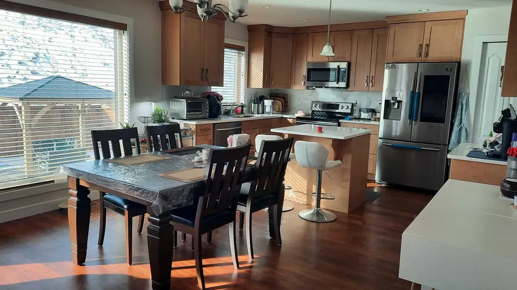 153 10 Avenue Drumheller AB T0J 0Y6