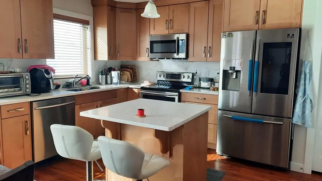 153 10 Avenue Drumheller AB T0J 0Y6