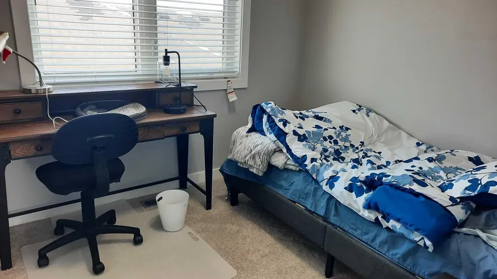 153 10 Avenue Drumheller AB T0J 0Y6