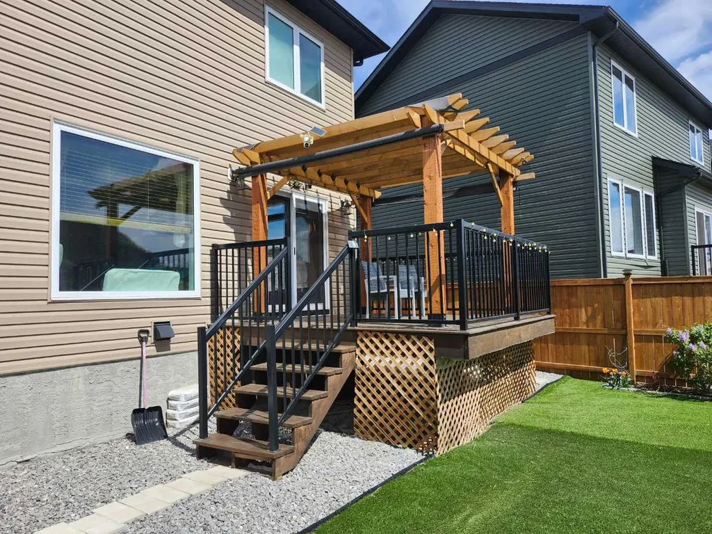 153 10 Avenue Drumheller AB T0J 0Y6