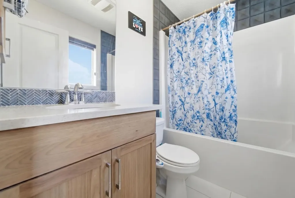 9060 52 Street NE Calgary AB T3J 0V7