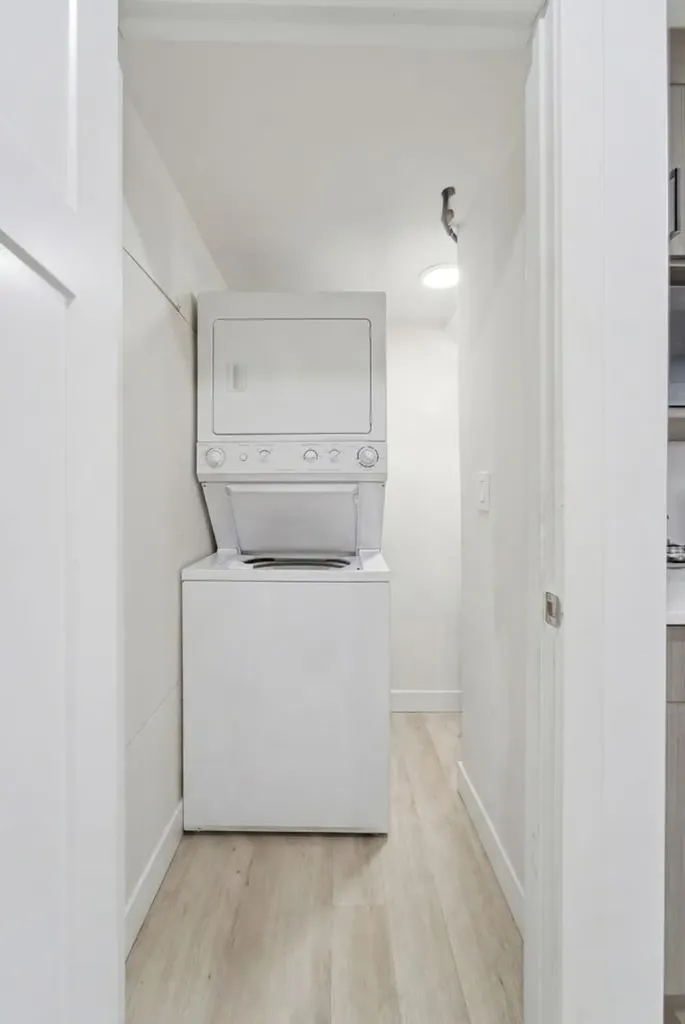 9060 52 Street NE Calgary AB T3J 0V7